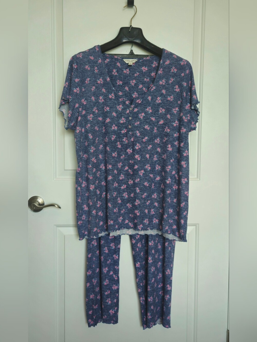 NWOT Laura Ashley Women's Plus Size 1X Floral Pajama Set